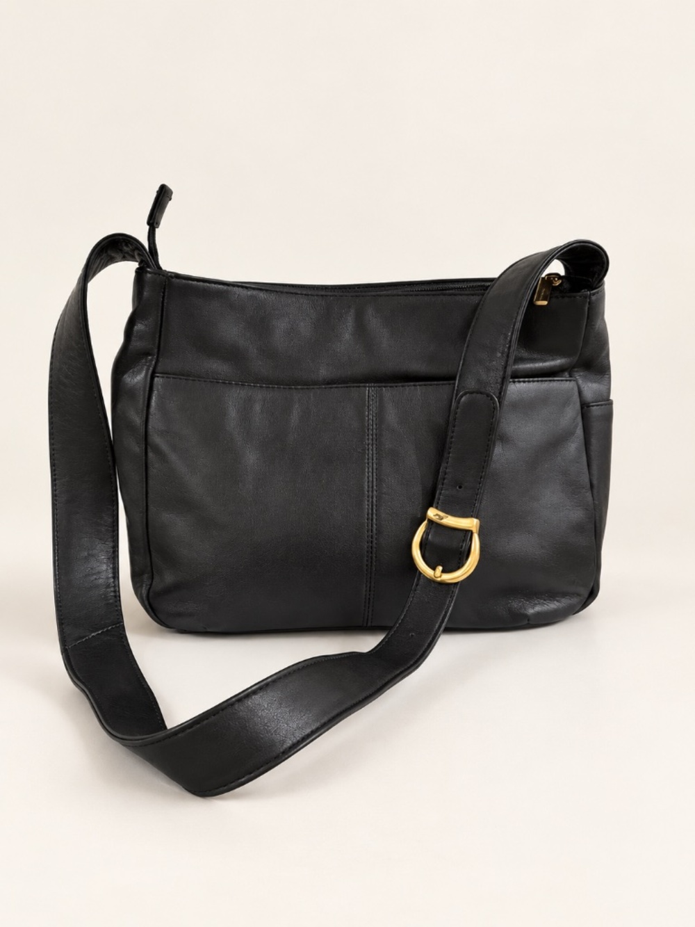 Stone Mountain Genuine Leather Black Shoulder Bag Gold Hardware